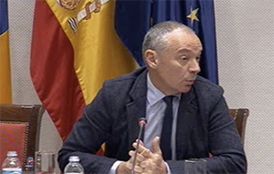 Luis Padilla, durante su comparecencia en comisión en el Parlamento canario. Luis Padilla, durante su comparecencia en comisión en el Parlamento canario.