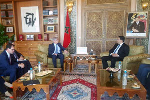 ​El ministro de Exteriores, Alfonso Dastis, durante la reunión con su homólogo marroquí, Nasser Bourita.
