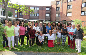 Foto de grupo de las participantes en el seminario contra la violencia hacia las mujeres.