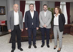 José Luis García, González Formoso, Diego Martínez y Lorena Lores, durante la reunión en la Diputación de A Coruña. José Luis García, González Formoso, Diego Martínez y Lorena Lores, durante la reunión en la Diputación de A Coruña.