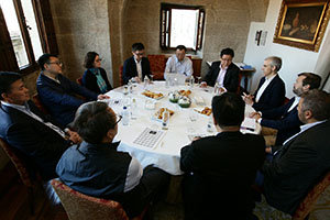 La Xunta y la delegación china avanzaron en las alianzas comerciales entre ambos. La Xunta y la delegación china avanzaron en las alianzas comerciales entre ambos.