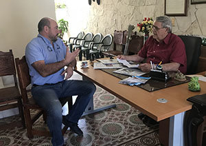 El director de ‘Galicia en el Mundo’ conversa con Pedro Valentín Cruz.