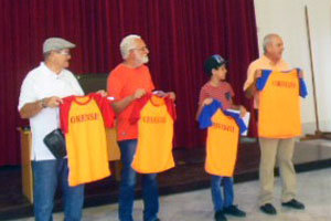 Presentación de las camisetas de los cuatro equipos de fútbol. Presentación de las camisetas de los cuatro equipos de fútbol.