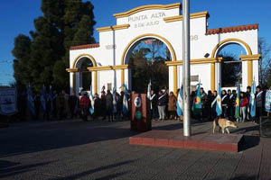 En la Plaza General Belgrano se realizó el acto oficial. En la Plaza General Belgrano se realizó el acto oficial.