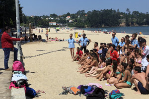 Miranda fotografía a los jóvenes de 'Conecta con Galicia' en Gandarío. Miranda fotografía a los jóvenes de 'Conecta con Galicia' en Gandarío.