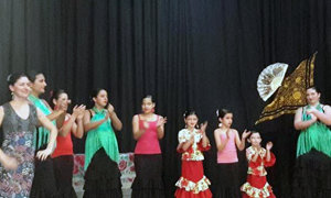 Realizaron su presentación las alumnas del cuerpo de danzas de la entidad, ‘Aire Español’. Realizaron su presentación las alumnas del cuerpo de danzas de la entidad, ‘Aire Español’.