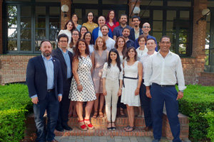 Los representantes de Raicex posan tras la presentación de la Red. Los representantes de Raicex posan tras la presentación de la Red.
