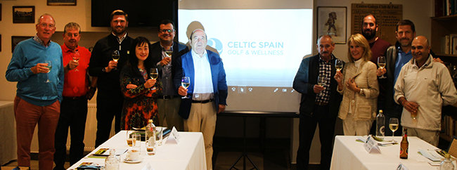 Participantes en el proyecto promocional del golf en el Centro Gallego de Londres. Participantes en el proyecto promocional del golf en el Centro Gallego de Londres.