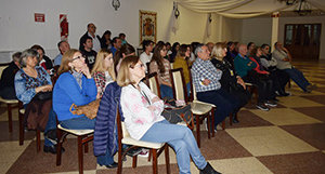 Numerosas personas se dieron cita en la charla sobre prevención del suicidio. Numerosas personas se dieron cita en la charla sobre prevención del suicidio.
