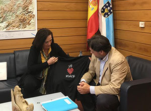 Rodríguez Miranda recibió a Tina Leiro en Santiago. Rodríguez Miranda recibió a Tina Leiro en Santiago.