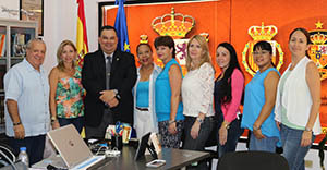 Richard Barreiro recibió al personal de la Oficina de Bienestar y Asuntos Sociales de la Xunta. Richard Barreiro recibió al personal de la Oficina de Bienestar y Asuntos Sociales de la Xunta.