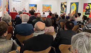 La presentación atrajo a numeroso público, a pesar del frío y la huelga de taxistas en Madrid