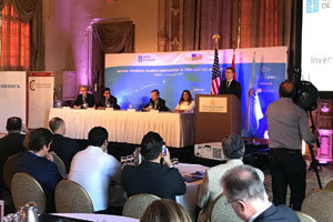 Feijoo-Encuentro empresarial Miami 23