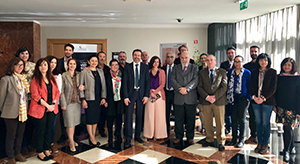 Javier Ramírez, junto a agentes de viaje y prensa especializada en la promoción de la Semana Santa en Lisboa. Javier Ramírez, junto a agentes de viaje y prensa especializada en la promoción de la Semana Santa en Lisboa.