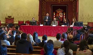 9,30 h.- O secretario xeral da Emigración, Antonio Rodríguez Miranda, inaugurará as Xornadas BEME Emprego para os preto de 150 beneficiarios das Bolsas Excelencia Mocidade Exterior e as bolsas de retorno para o Ciclo Superior de FP e anunciará a nova convocatoria das BEME 2019/2020. No Paraninfo da Facultade de Filosofía da USC (praza de Mazarelos, s/n).
foto xoán crespo
25/02/2019