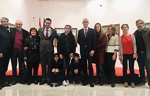 La antológica dedicada a José Leyra Domínguez reunió en la Casa de Galicia a miembros de la familia de varias generaciones. La antológica dedicada a José Leyra Domínguez reunió en la Casa de Galicia a miembros de la familia de varias generaciones.