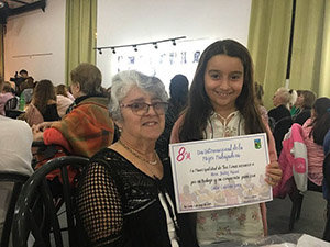 Beatriz Pascual posa con su diploma acreditativo. Beatriz Pascual posa con su diploma acreditativo.