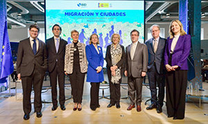 Consuelo Rumí, durante su participación en el seminario sobre migraciones y ciudades. Consuelo Rumí, durante su participación en el seminario sobre migraciones y ciudades.