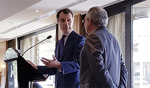 José Manuel Herrero, durante su visita al Centro Castellano y Leonés de Santander. José Manuel Herrero, durante su visita al Centro Castellano y Leonés de Santander.