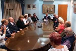 El secretario general, reunido con directivos de entidades españolas en Buenos Aires.