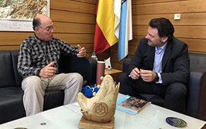 Fernando Moure Rojas y Rodríguez Miranda, durante la reunión en Santiago. Fernando Moure Rojas y Rodríguez Miranda, durante la reunión en Santiago.