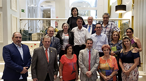 Juan Duarte, junto con los miembros de la Comisión de Derechos Civiles. Juan Duarte, junto con los miembros de la Comisión de Derechos Civiles.