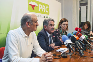 Miguel Ángel Revilla, durante la rueda de prensa en la que valoró los resultados electorales. Miguel Ángel Revilla, durante la rueda de prensa en la que valoró los resultados electorales.