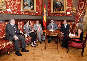 Fernández Marugán, durante la entrega del Informe Anual en el Senado.