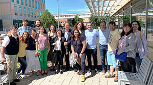 Jimmie Holmberg y Eva Ortega-Paíno, junto con los participantes en la constitución de AEScania. Jimmie Holmberg y Eva Ortega-Paíno, junto con los participantes en la constitución de AEScania.