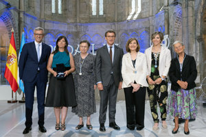 O titular da Xunta de Galicia, acompañado do seu Executivo, preside a cerimonia de imposición das Medallas Castelao 2019. As galardonadas este ano foron Marísa Crespo, Teresa Portela, Jeanne Picard, Benedicta Sánchez e as redeiras de Galicia representadas por Verónica Veres Tasende. Igrexa de San Domingos de Bonaval, Santiago de Compostela, 28/06/19.