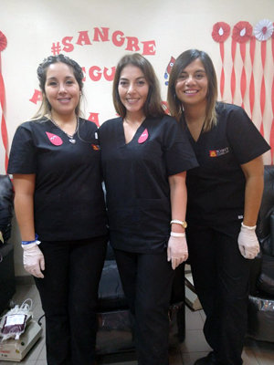 Las técnicas del sanatorio que realizaron las extracciones.