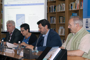 De izda. a dcha., Xosé Manuel Núñez Seixas, Rosario Álvarez, Antonio Rodríguez Miranda y Ramón Villares, durante la presentación. De izda. a dcha., Xosé Manuel Núñez Seixas, Rosario Álvarez, Antonio Rodríguez Miranda y Ramón Villares, durante la presentación.