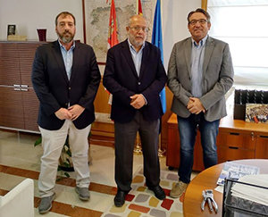 Un momento del encuentro entre Francisco Igea y Tomás García. Un momento del encuentro entre Francisco Igea y Tomás García.
