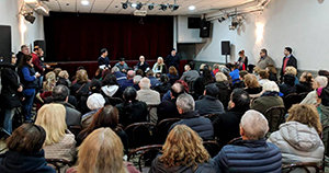 Rodríguez Larreta conversa con los vecinos de Balvanera en la sede de la Sociedade Galega de Arantei, Vilamarín e A Peroxa Rodríguez Larreta conversa con los vecinos de Balvanera en la sede de la Sociedade Galega de Arantei, Vilamarín e A Peroxa