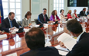 El presidente del Gobierno presidió una reunión extraordinaria para prepararse para el brexit. El presidente del Gobierno presidió una reunión extraordinaria para prepararse para el brexit.