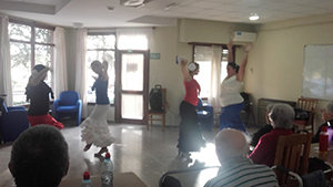 El ballet de la Asociación Española de Monte Hermoso, durante su actuación. El ballet de la Asociación Española de Monte Hermoso, durante su actuación.
