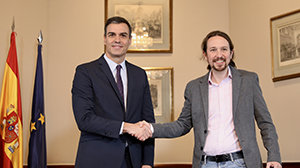 Pedro Sánchez y Pablo Iglesias, tras la firma del preacuerdo de Gobierno. Pedro Sánchez y Pablo Iglesias, tras la firma del preacuerdo de Gobierno.