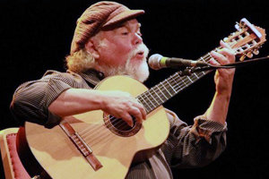 Rafael Amor, durante una actuación. Rafael Amor, durante una actuación.