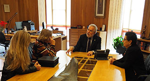 Un momento de la reunión en el Parlamento de Galicia. Un momento de la reunión en el Parlamento de Galicia.