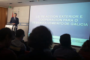 Alfonso Rueda explicó algunas de las características de esta ley de acción exterior. Alfonso Rueda explicó algunas de las características de esta ley de acción exterior.