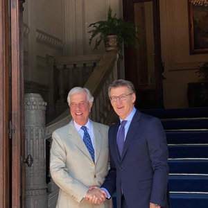 Feijóo saluda al presidente saliente, Tabaré Vázquez, durante la reunión que mantuvieron. Feijóo saluda al presidente saliente, Tabaré Vázquez, durante la reunión que mantuvieron.