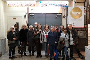 Asistentes a la clase magistral, a la entrada en el Centro Gallego de Barcelona. Asistentes a la clase magistral, a la entrada en el Centro Gallego de Barcelona.