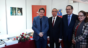 El director del Instituto Cervantes, durante la visita a la sede la institución en Marrakech. El director del Instituto Cervantes, durante la visita a la sede la institución en Marrakech.