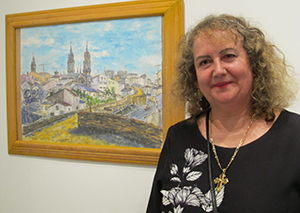 María José Rodríguez, junto a uno de sus cuadros de la exposición. María José Rodríguez, junto a uno de sus cuadros de la exposición.
