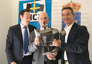 Entrega a Casas premio Carabela3