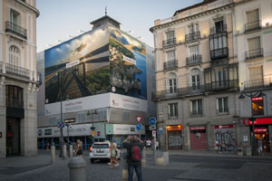 Lona Castilla y León en Puerta del Sol 1