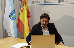 El secretario xeral de Emigración, durante la videoconferencia.