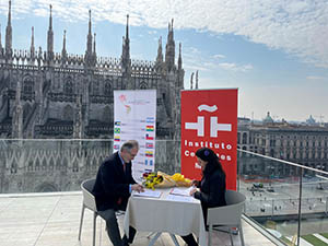 Cervantes Milan-Firma 3