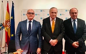 1. El presidente de la Diputación José Manuel Baltar, el delegado de la Xunta en Madrid, José Ramón Ónega y el presidente de AEGAMA Julio Lage