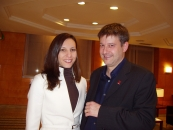 Miriam Herrero y Javier Moreno, en Madrid a donde acudieron a la reunión del Comité Director del PSOE Europa.